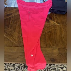 Barbie Pink Lululemon crop leggings size 12